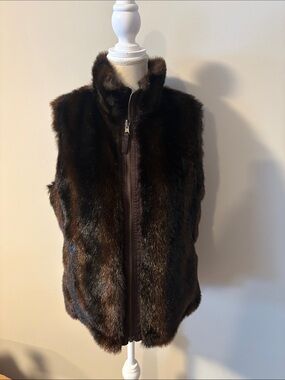 Old Navy Faux Fur Reversible 100% Cotton Brown Jacket Vest. Size Medium